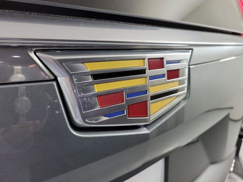 Used 2022 Cadillac Escalade Luxury RWD image 7