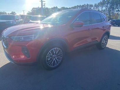 New 2025 Ford Escape SE w/ PHEV Premium Package