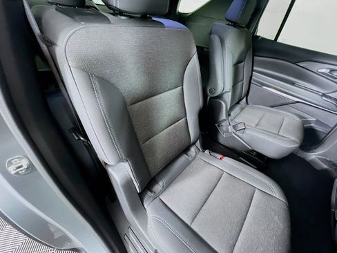 Certified 2024 Chevrolet Traverse LT image 28
