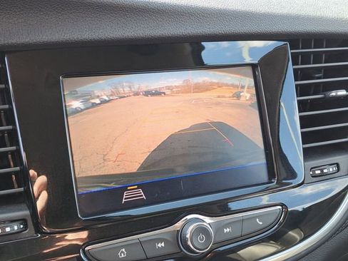 Used 2022 Buick Encore Preferred w/ Safety Package image 24