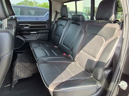Used 2022 RAM 1500 Laramie AWD/4WD image 7