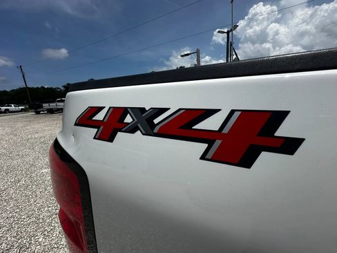 Used 2018 Chevrolet Silverado 2500 W/T AWD/4WD image 54