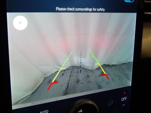 Used 2022 Ford Mustang Mach-E Select image 24