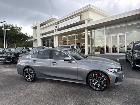 Used 2025 BMW 330i Sedan RWD image 1