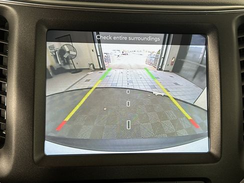 Used 2022 Jeep Cherokee Trailhawk image 21