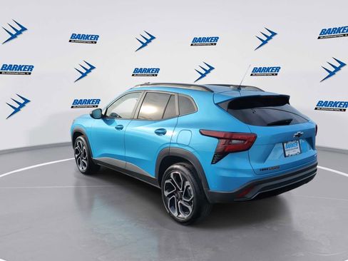 Used 2025 Chevrolet Trax RS w/ Driver Confidence Package image 6