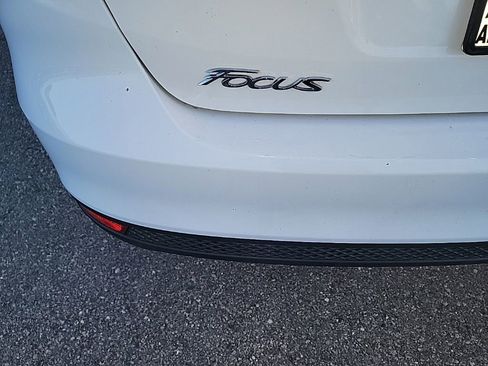 Used 2017 Ford Focus SE image 17