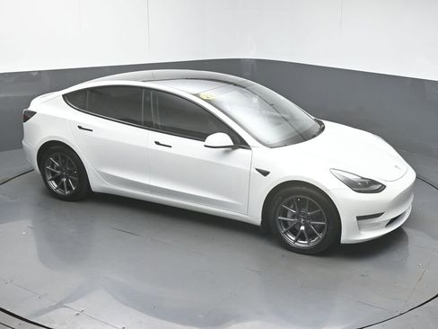 Used 2023 Tesla Model 3 Long Range AWD/4WD image 37