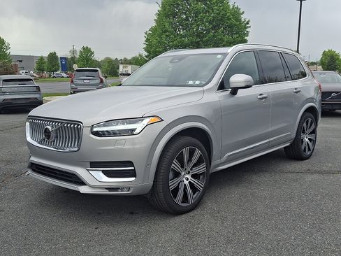 Used 2023 Volvo XC90 B6 Ultimate w/ Protection Package Premier AWD/4WD image 3