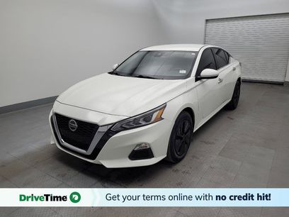 Used 2022 Nissan Altima 2.5 SV