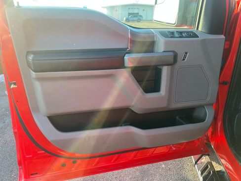 Used 2018 Ford F150 XLT w/ Equipment Group 302A Luxury image 10