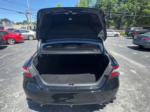 Used 2020 Toyota Camry SE FWD image 16