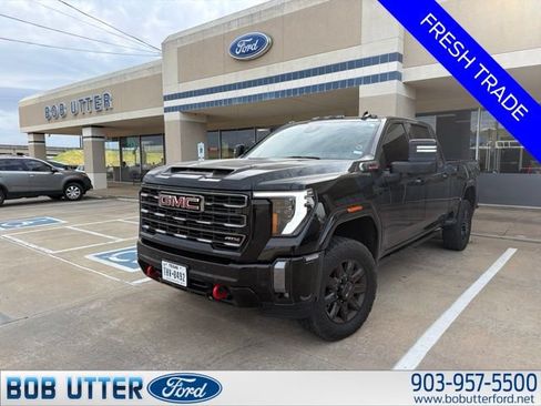 Used 2024 GMC Sierra 2500 AT4 w/ AT4 Premium Plus Package AWD/4WD image 2