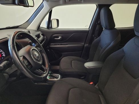 Used 2019 Jeep Renegade Altitude w/ Quick Order Package 22M image 17