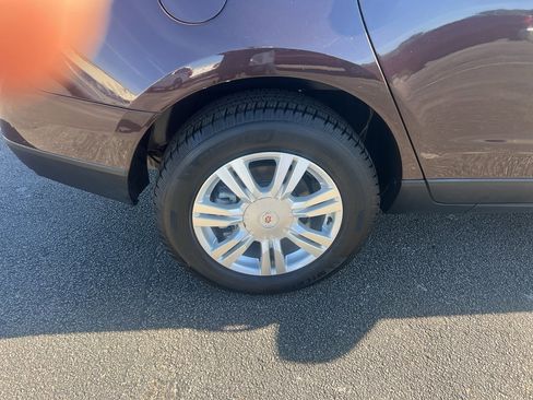 Used 2015 Cadillac SRX Luxury w/ Driver Awareness Package image 9