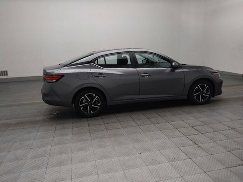 Used 2025 Nissan Sentra SV FWD image 10