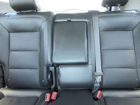 Certified 2024 GMC Terrain SLT AWD/4WD image 20