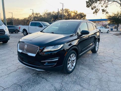 Used 2019 Lincoln MKC Select w/ Select Plus Package image 4