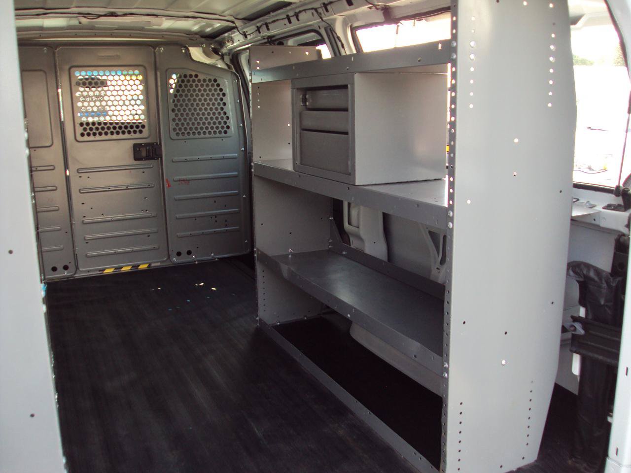 Used 2014 Chevrolet Express 1500 AWD image 10
