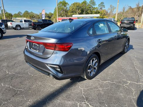 Used 2019 Kia Forte LXS image 4
