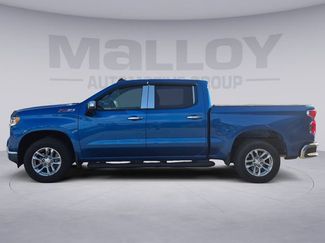 Used 2022 Chevrolet Silverado 1500 LT w/ Z71 Off-Road Package AWD/4WD video 2