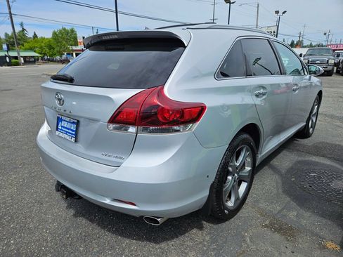 Used 2013 Toyota Venza XLE w/ Tow Prep Pkg AWD/4WD image 5