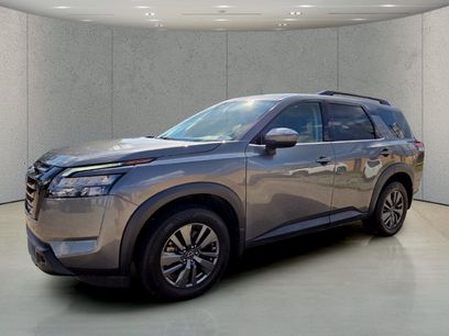 Used 2024 Nissan Pathfinder SV w/ Lighting Package (N92)