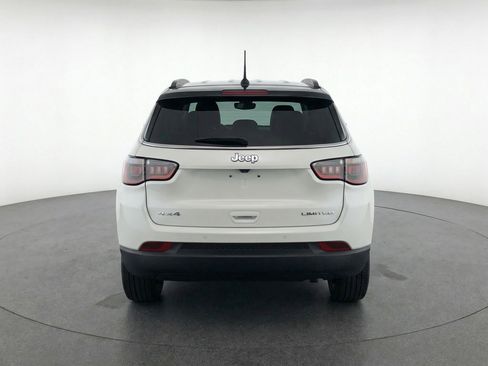 Used 2025 Jeep Compass Limited image 7