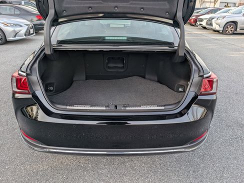 Certified 2025 Lexus ES 300h 300h image 13