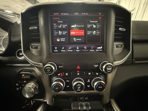Used 2020 RAM 1500 Laramie image 33