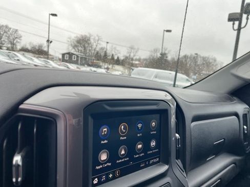 Used 2020 Chevrolet Silverado 2500 Custom w/ Custom Value Package image 14