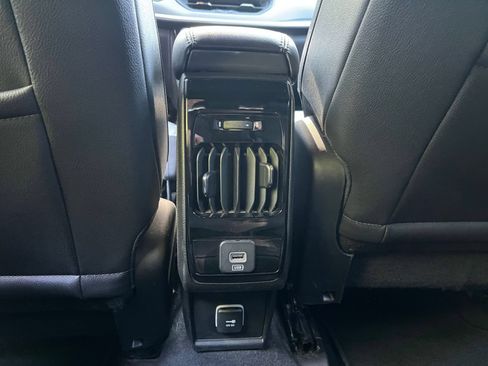 Used 2025 Jeep Compass Limited AWD/4WD image 19