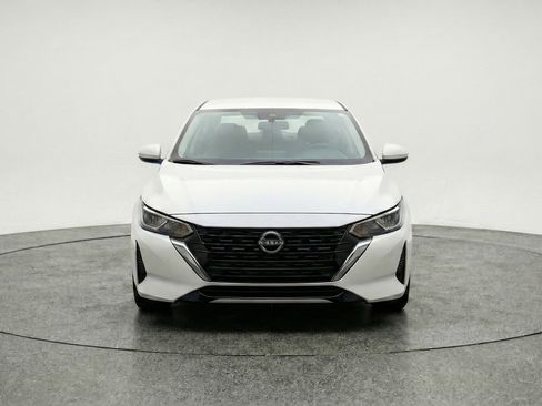 Used 2025 Nissan Sentra S image 2