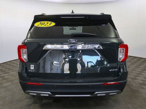 Used 2023 Ford Explorer XLT w/ Equipment Group 202A AWD/4WD image 8