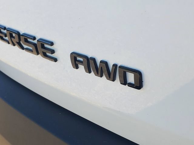 Used 2023 Chevrolet Traverse RS w/ LPO, Floor Liner Package AWD/4WD image 8