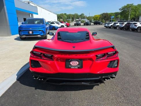 Used 2022 Chevrolet Corvette Stingray Coupe w/ 1LT RWD image 3