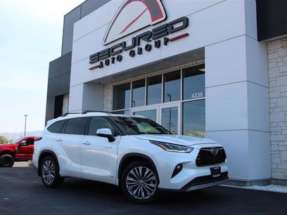 Used 2020 Toyota Highlander Limited Platinum