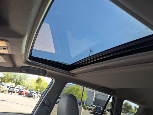 Used 2011 Toyota RAV4 Limited w/ Limited Extra Value Pkg image 23