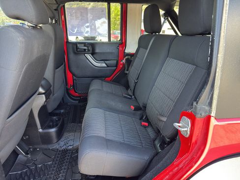 Used 2012 Jeep Wrangler Unlimited Sport AWD/4WD image 12