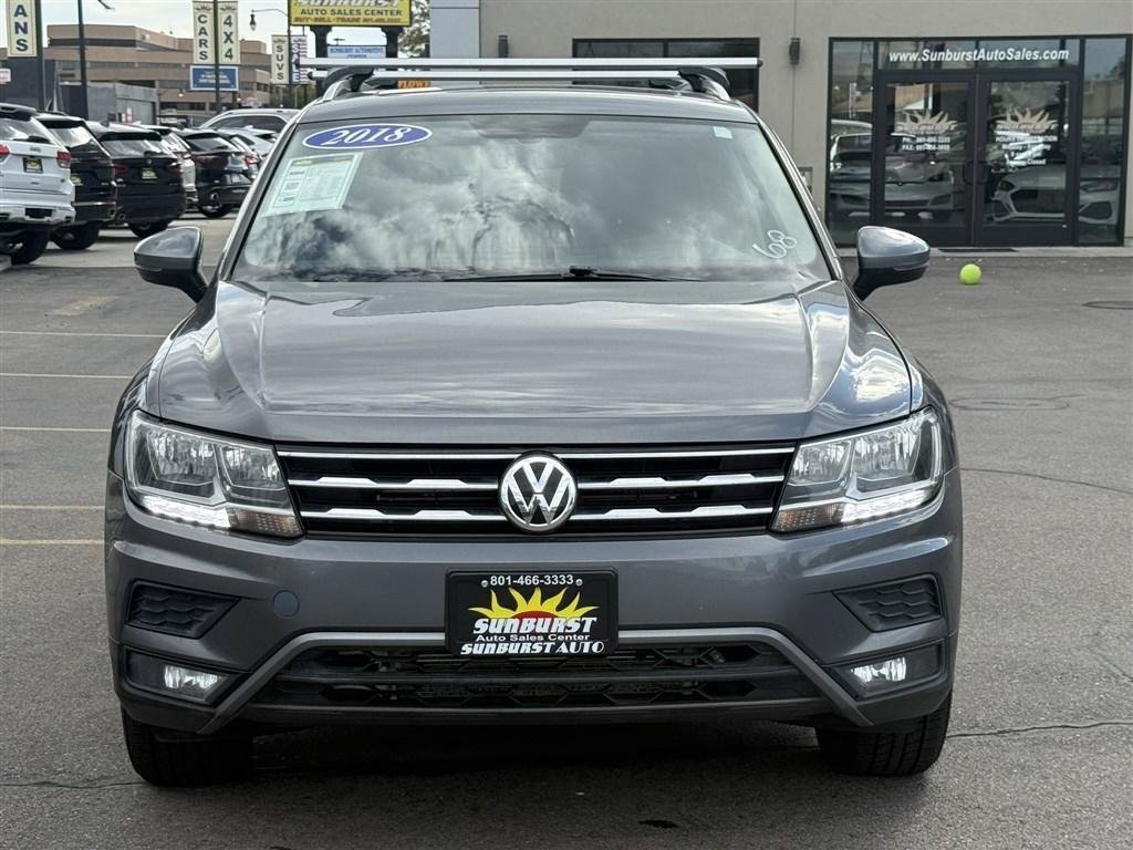 Used 2018 Volkswagen Tiguan SEL AWD/4WD image 2
