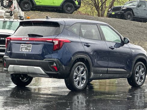 New 2026 Kia Seltos LX image 4