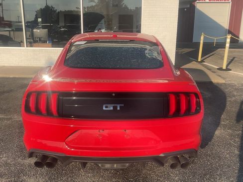 Used 2019 Ford Mustang GT RWD image 5