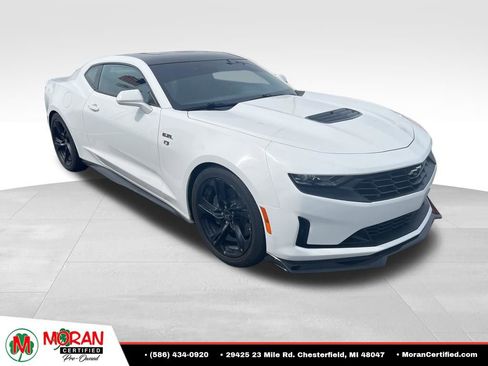 Used 2021 Chevrolet Camaro LT w/ RS Package RWD image 2