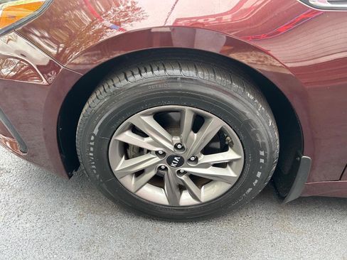 Used 2020 Kia Optima LX image 8