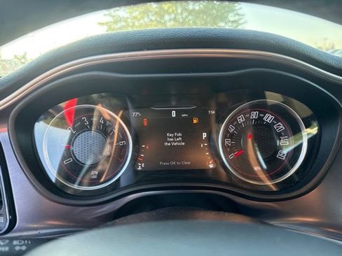 Used 2021 Dodge Challenger SXT w/ Driver Convenience Group RWD image 16