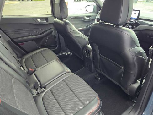 Used 2023 Ford Escape ST-Line Select image 29