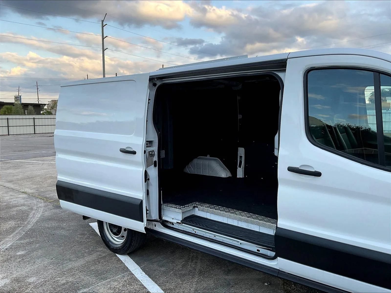 Used 2023 Ford Transit 150 Low Roof RWD image 26