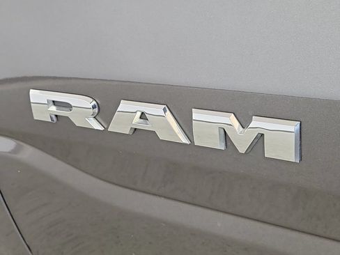 Used 2022 RAM 1500 Big Horn AWD/4WD image 8