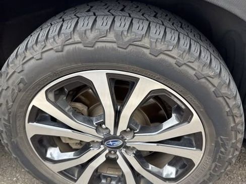Used 2019 Subaru Forester Limited image 11