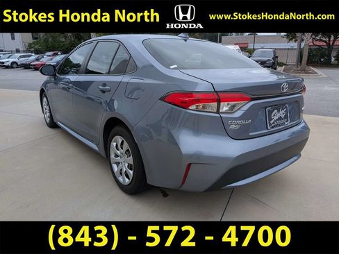 Used 2021 Toyota Corolla LE FWD image 6